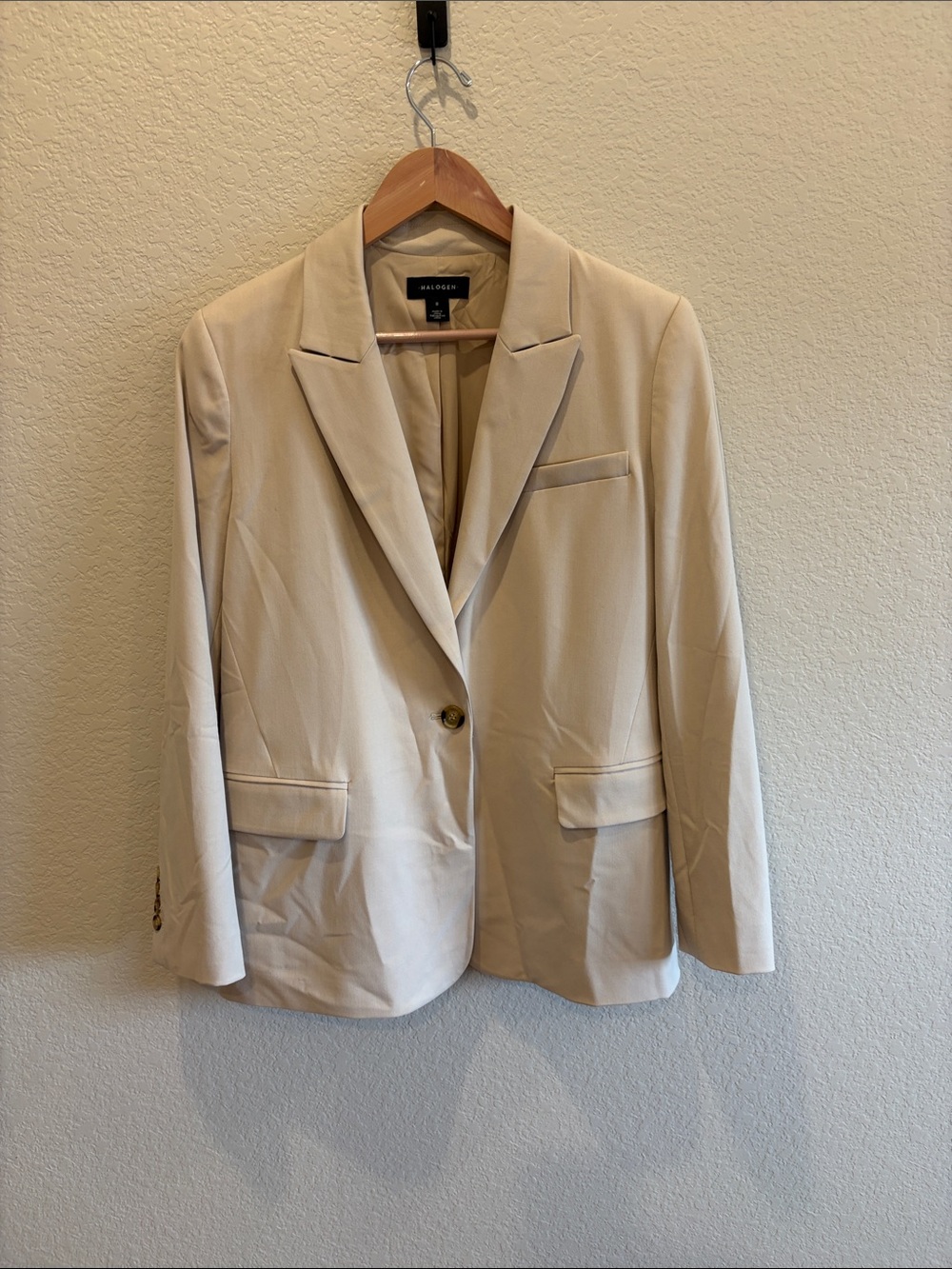 Halogen Cream Single-Button Notch-Lapel Blazer